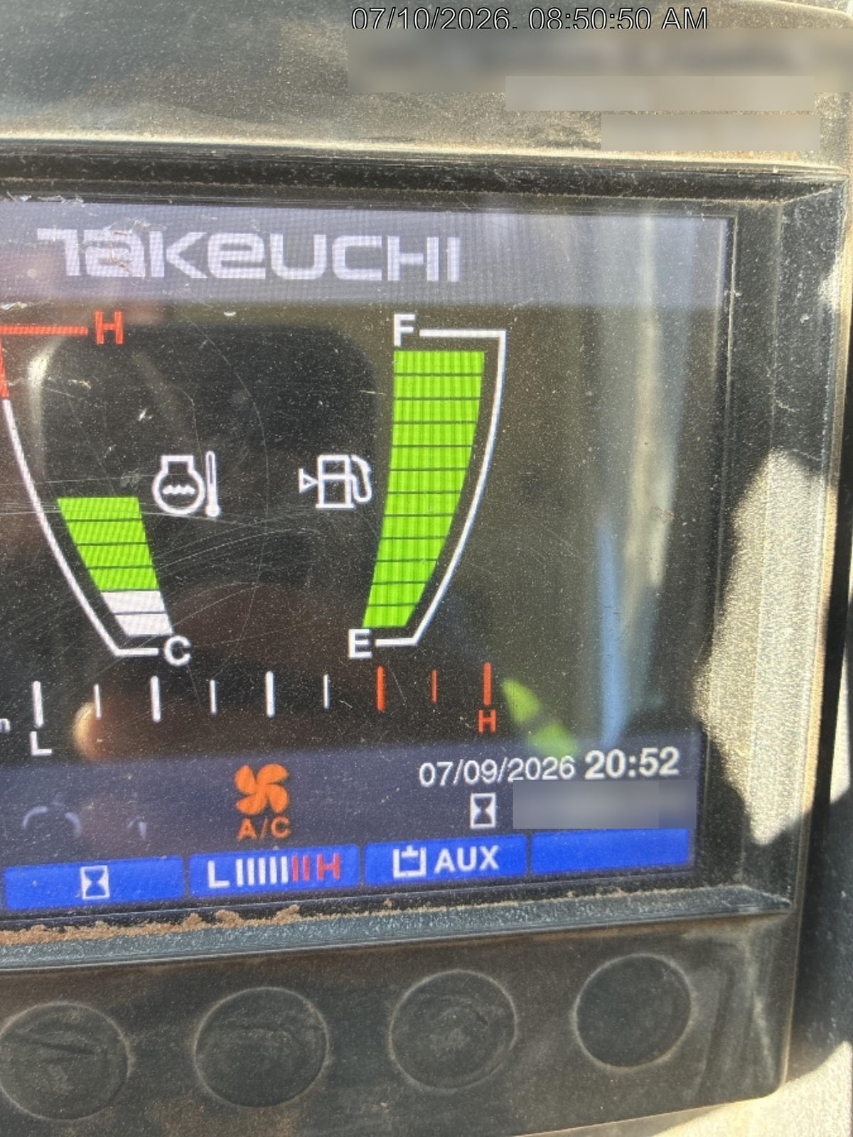 2022 TAKEUCHI TB235-2CR
