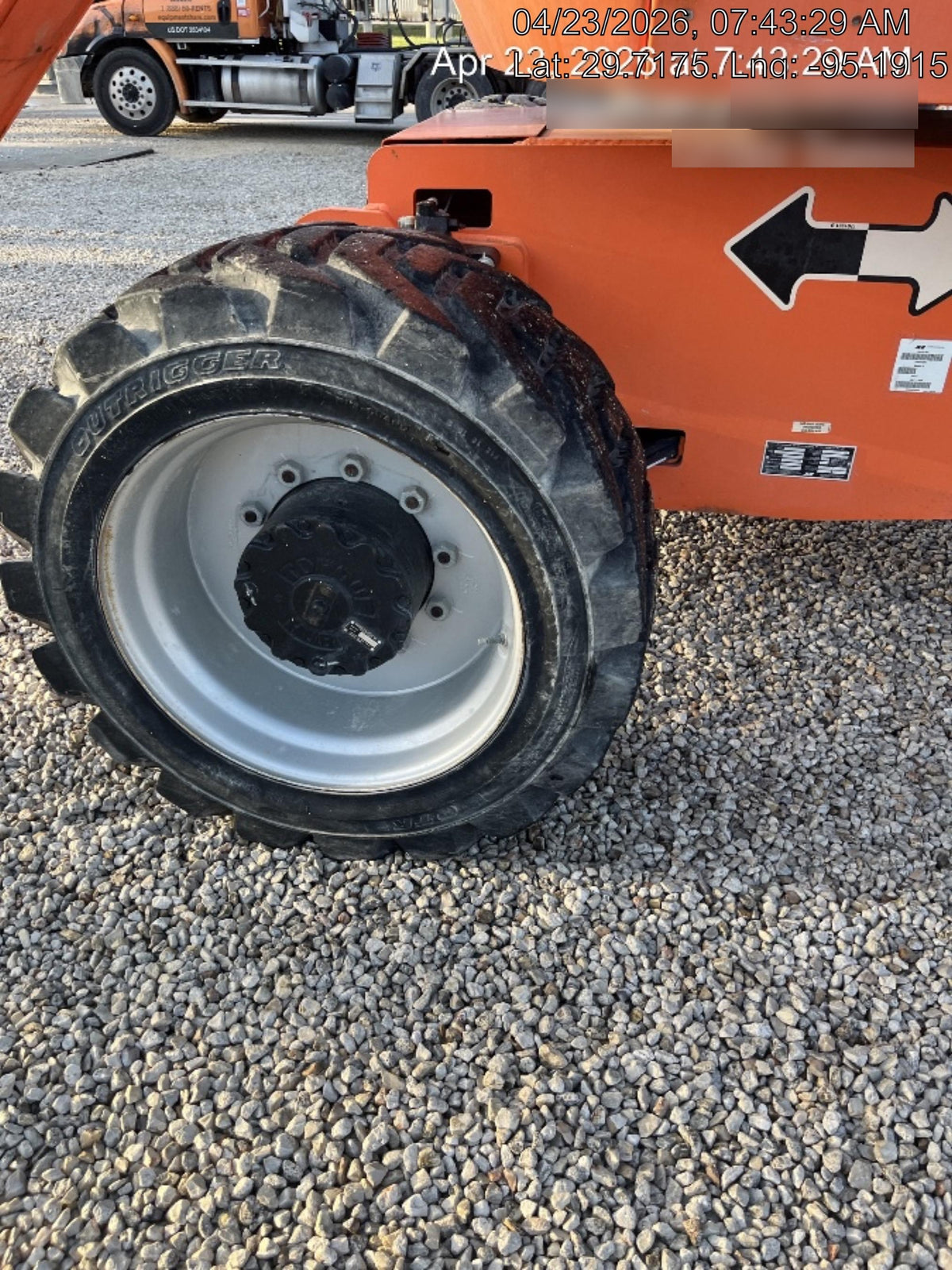 2020 JLG 800AJ
