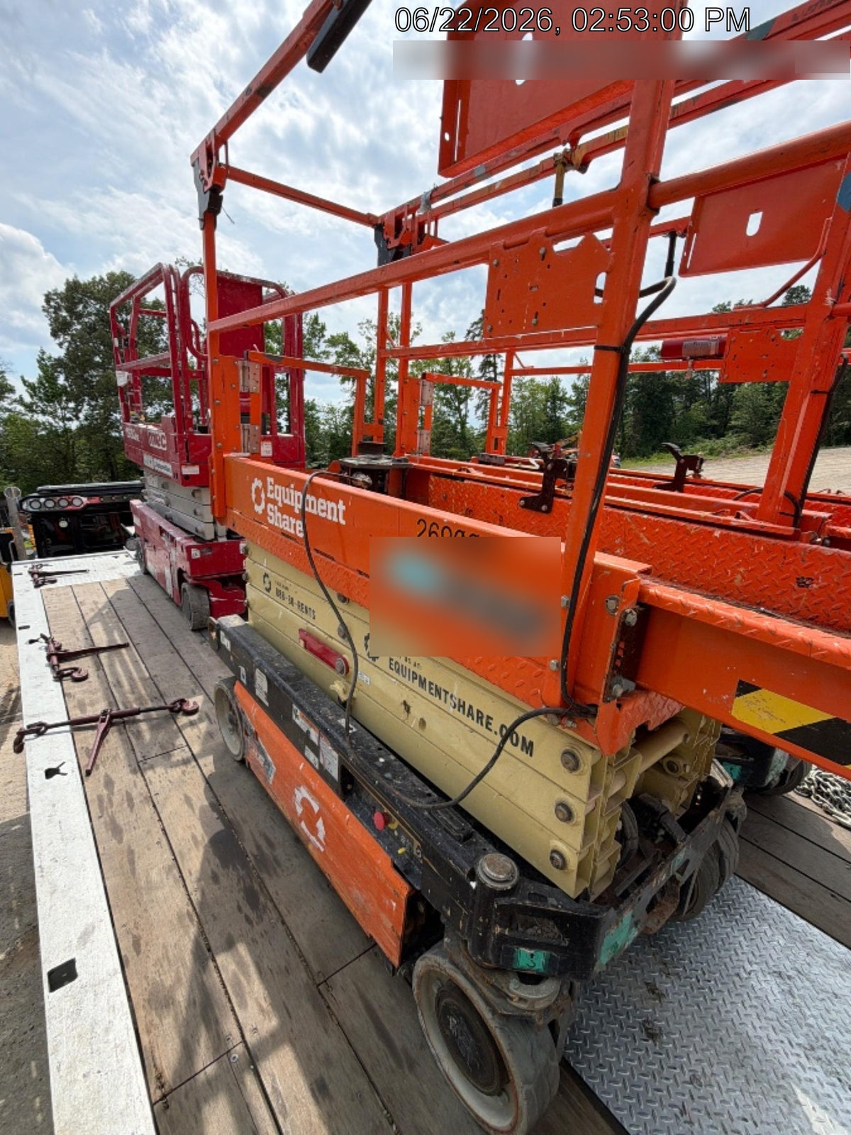 2022 JLG ES1932