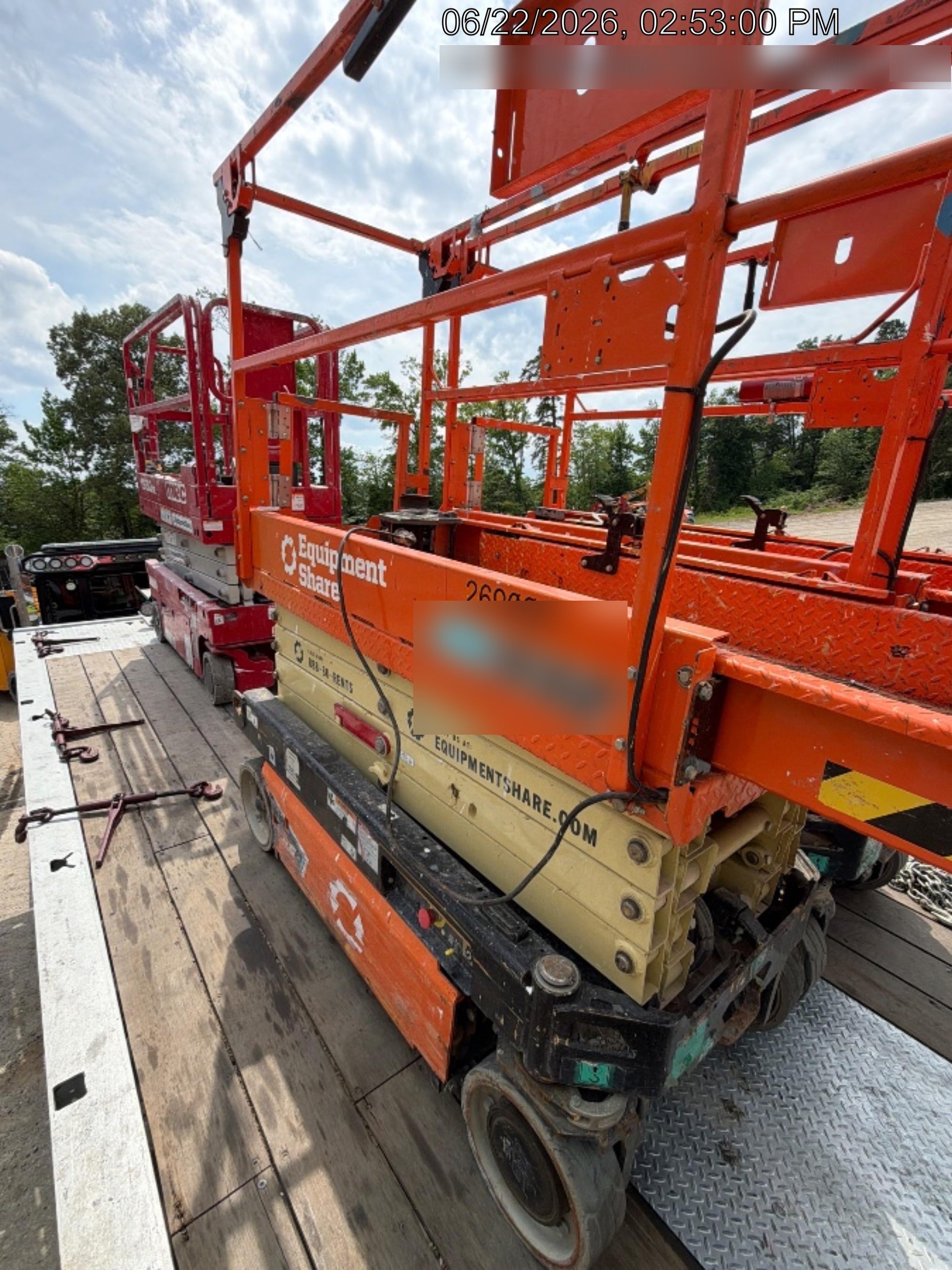 2022 JLG ES1932