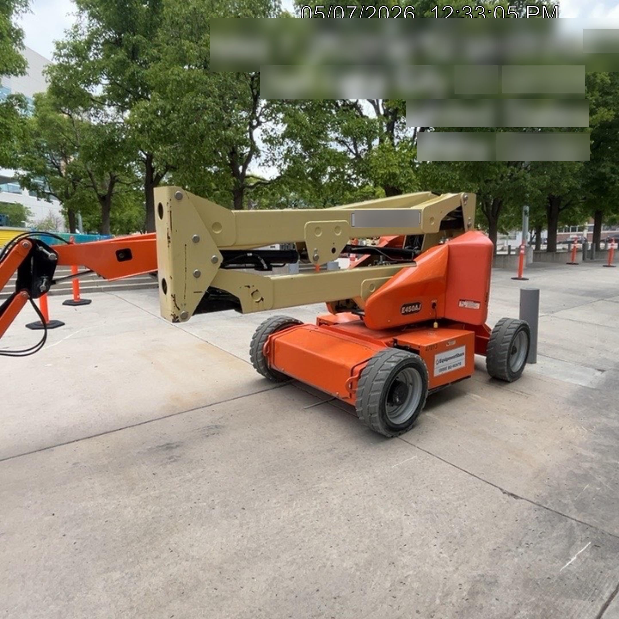 2019 JLG E450AJ