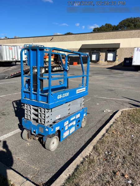 2019 Genie GS-1930 Fixed rails with chain Entry