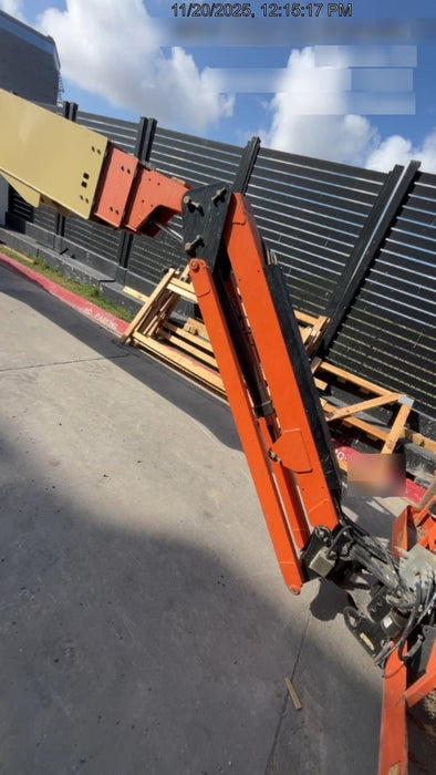 2019 JLG 860SJ