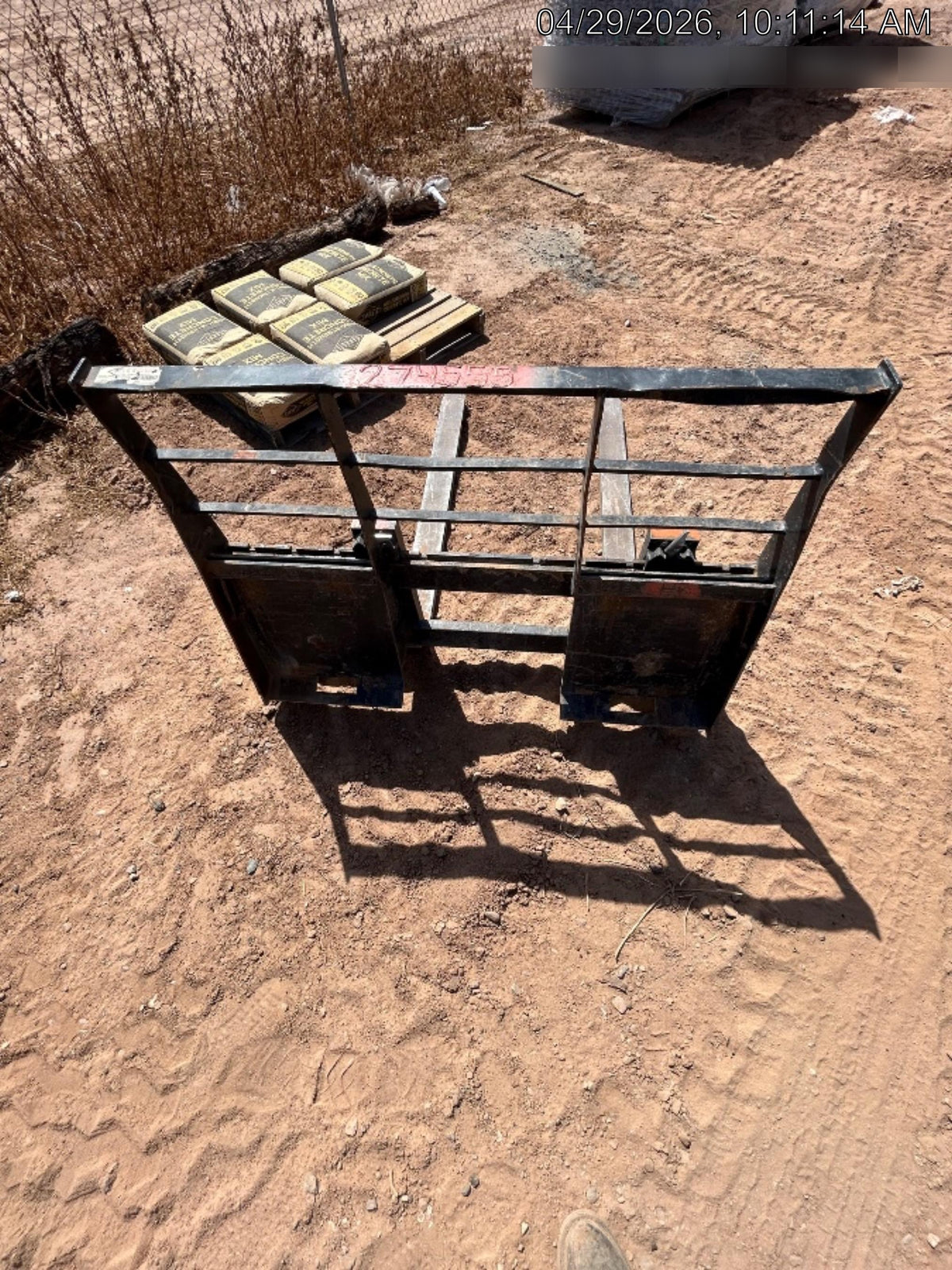2022 ARROW MATERIAL HANDLING 48" Pallet Forks - Arrow