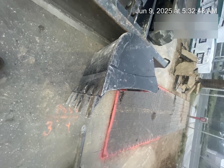 2023 SOLESBEE 24" Bucket, Tooth, Mini Excavator - Solesbee