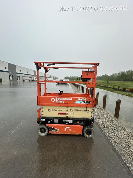 2022 JLG ES1932