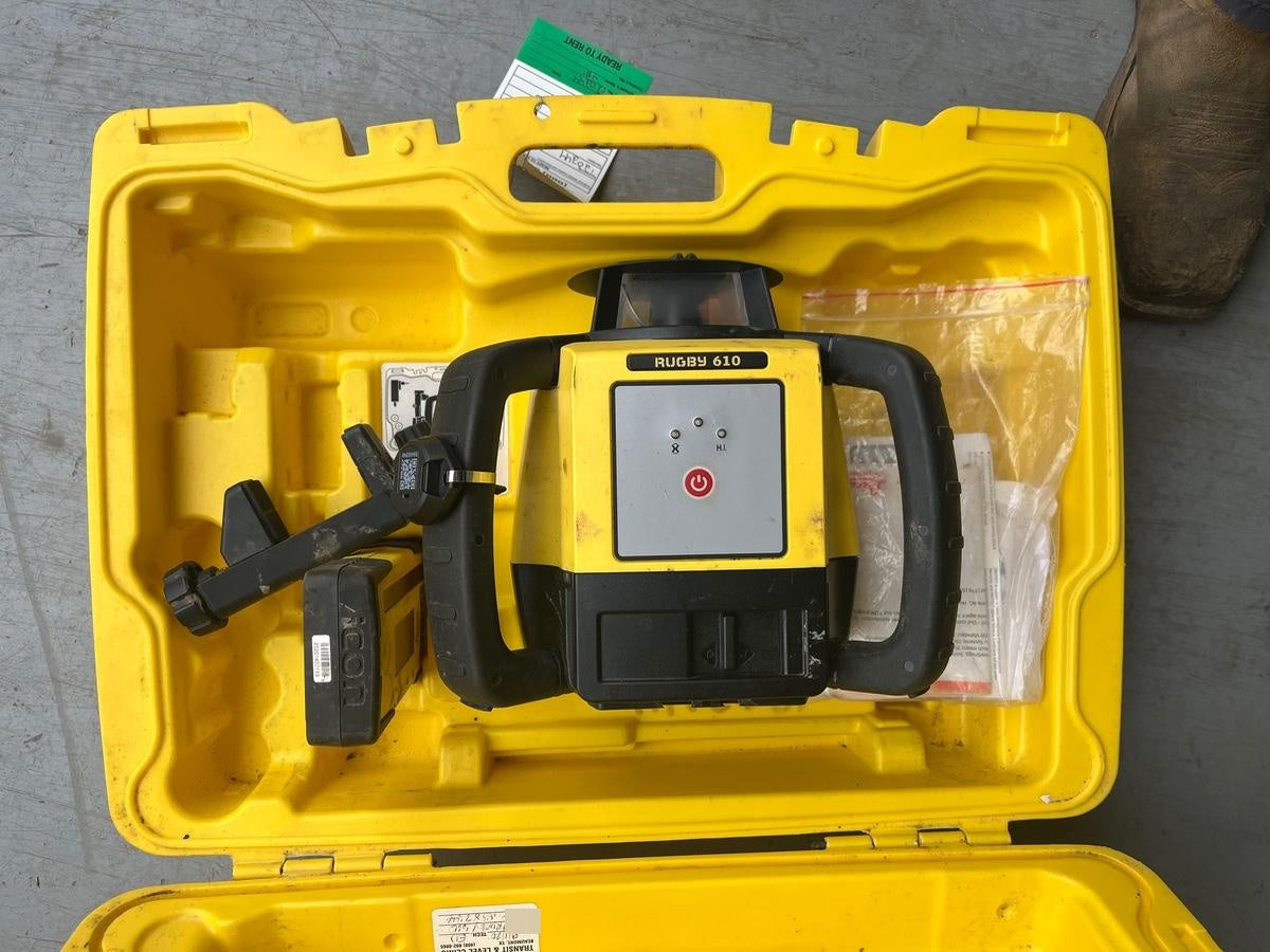 2020 LEICA Rugby 610