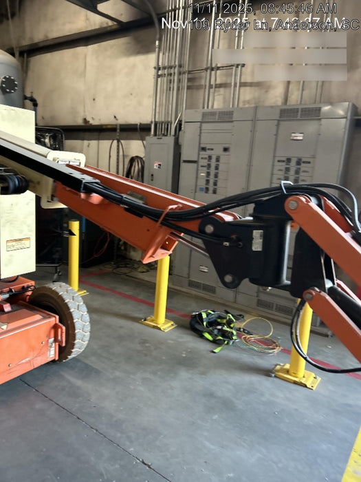 2019 JLG E300AJP