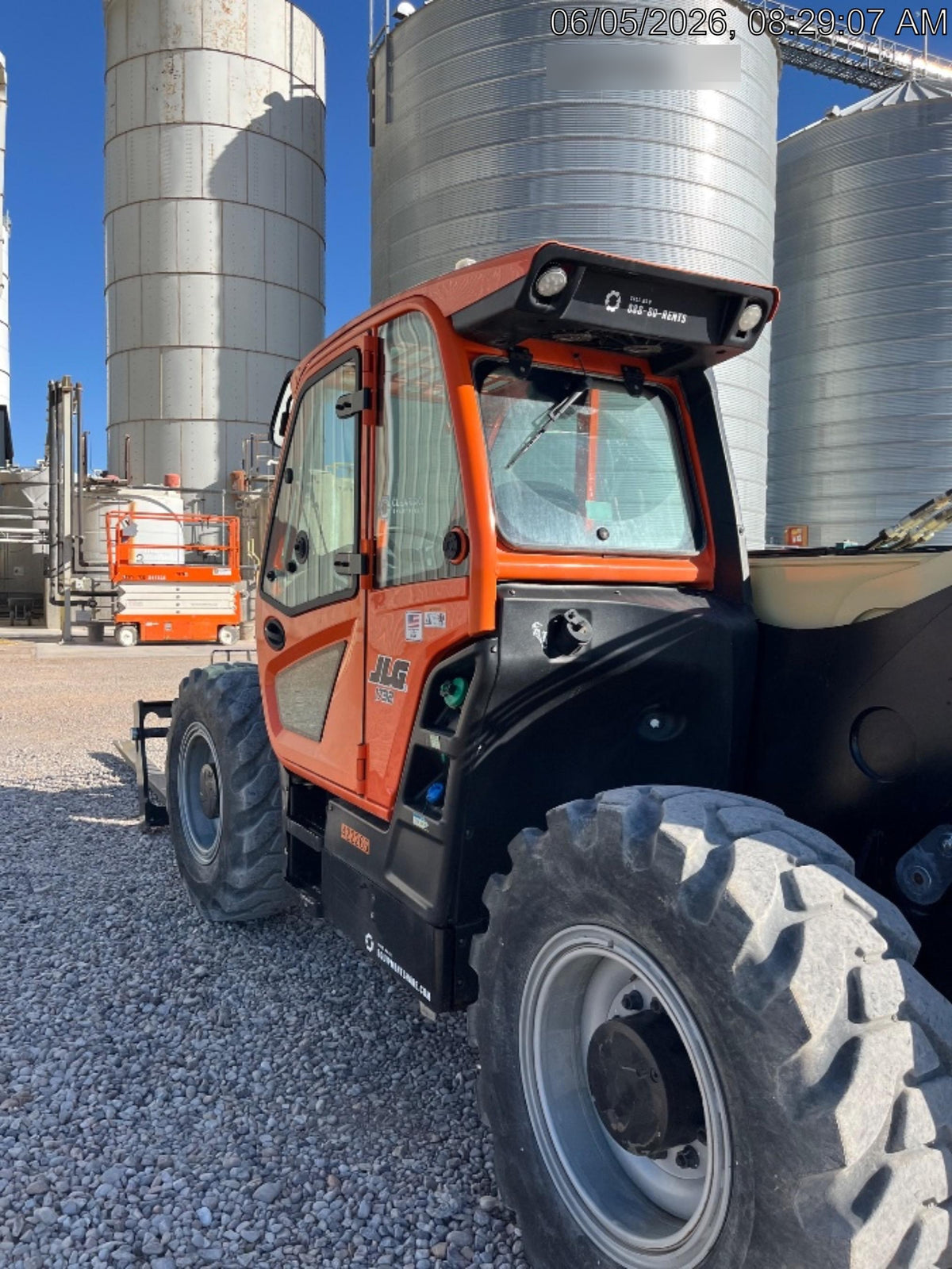 2024 JLG 1732