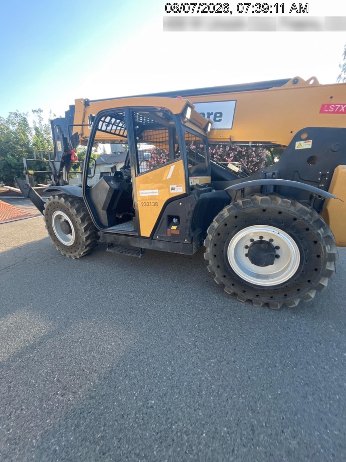 2022 SANY STH1056