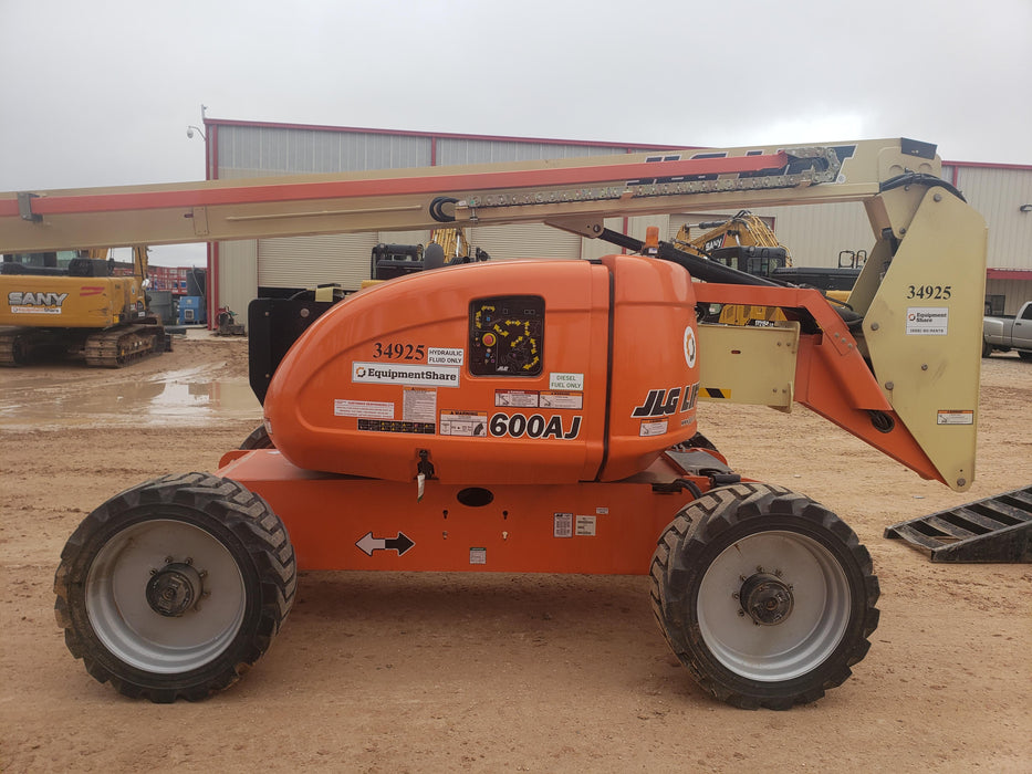 2019 JLG 600AJ