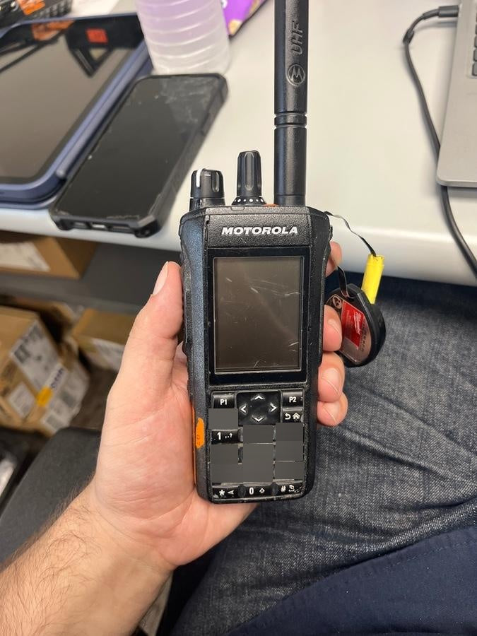 2023 MOTOROLA R7 DISPLAY