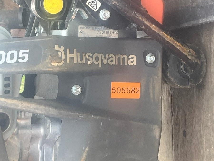 2025 HUSQVARNA LT6005