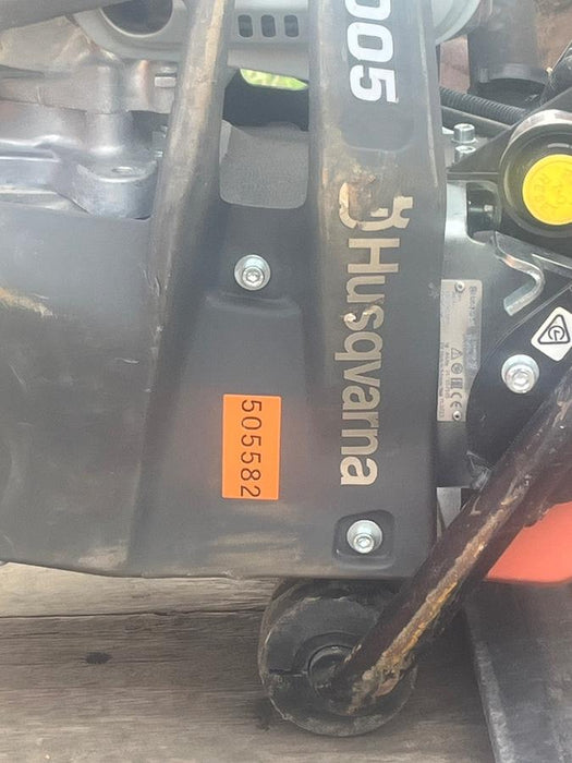 2025 HUSQVARNA LT6005