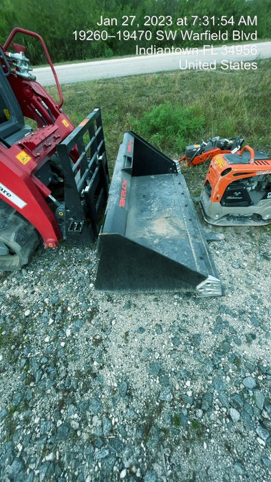 2022 ARROW MATERIAL HANDLING 48" Pallet Forks - Arrow