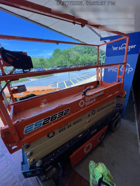 2023 JLG ES2632