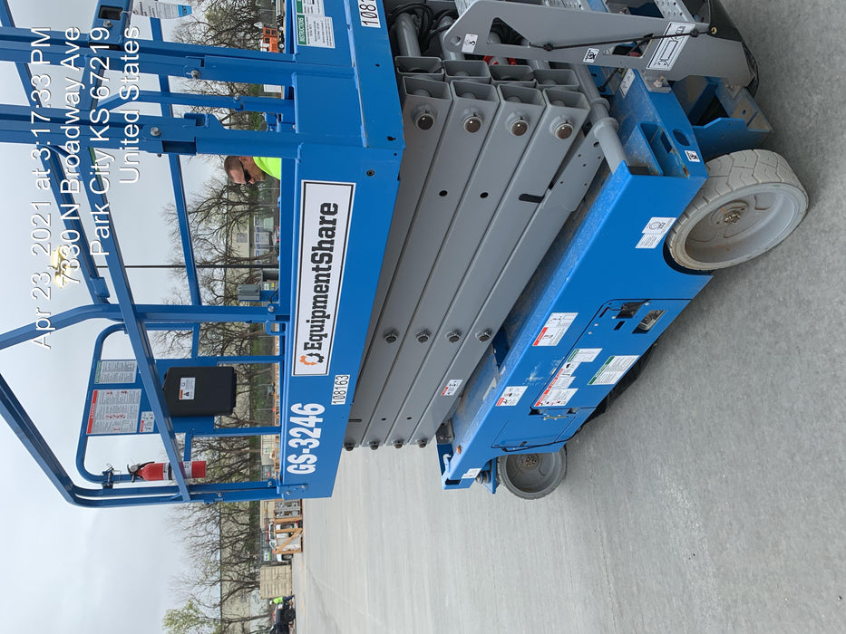 2020 Genie GS-3246 Standard, Folding full height swing gate