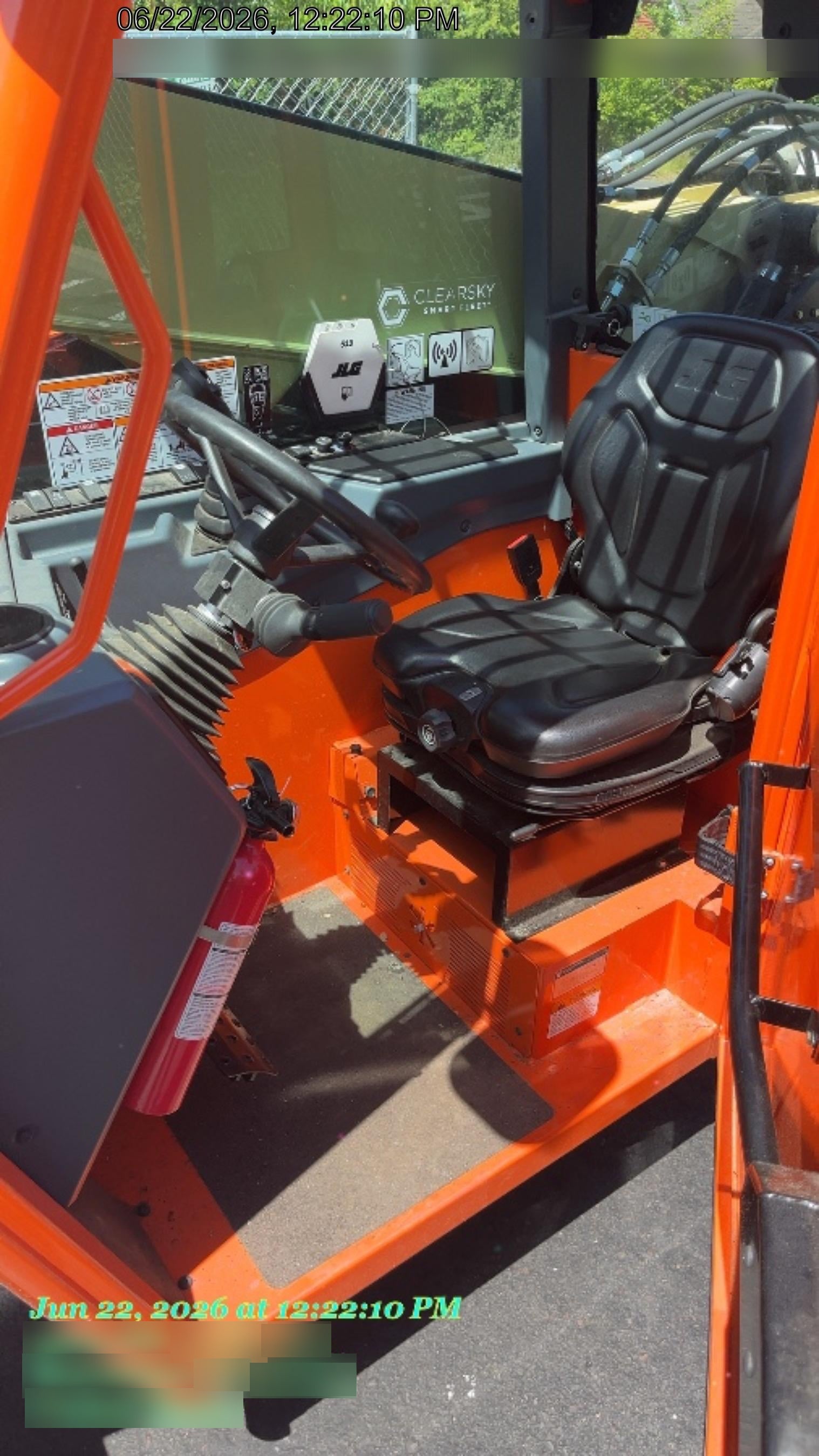 2025 JLG 519