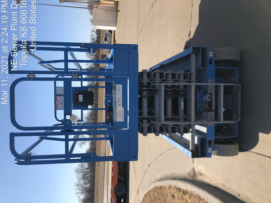 2020 Genie GS-3246 Standard, Folding full height swing gate