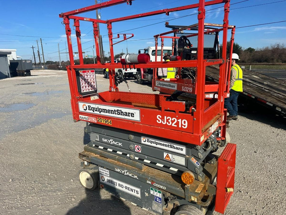 2021 SKYJACK SJ3219