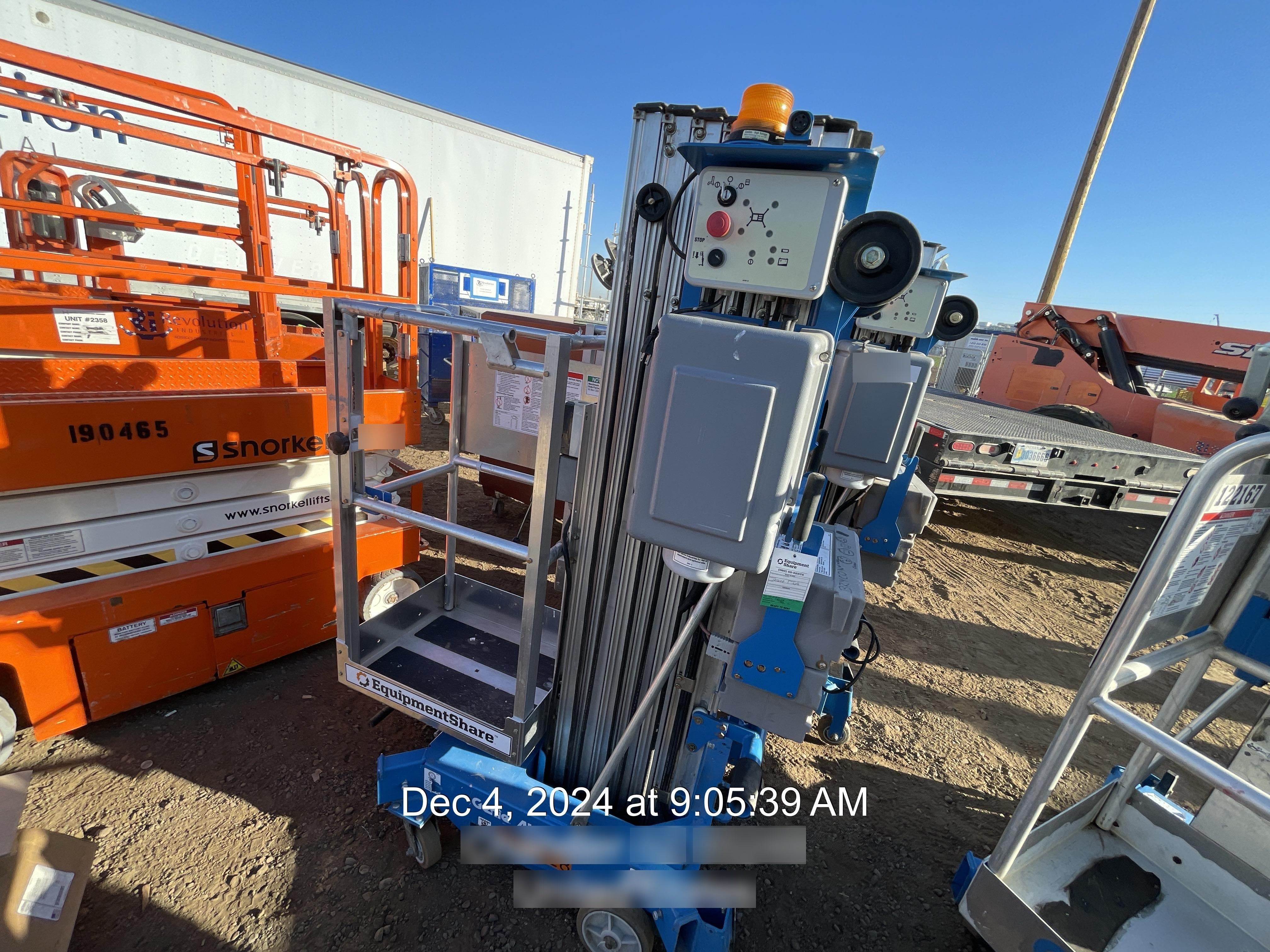 2020 GENIE AWP-30S
