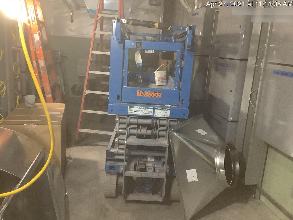 2020 Genie GS-1930 Solid Non Marking Tires, Beacon, Folding rails with half height swing gate, 800W Inverter
