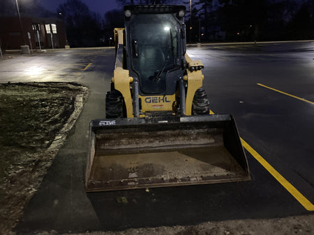 2016 GEHL R165