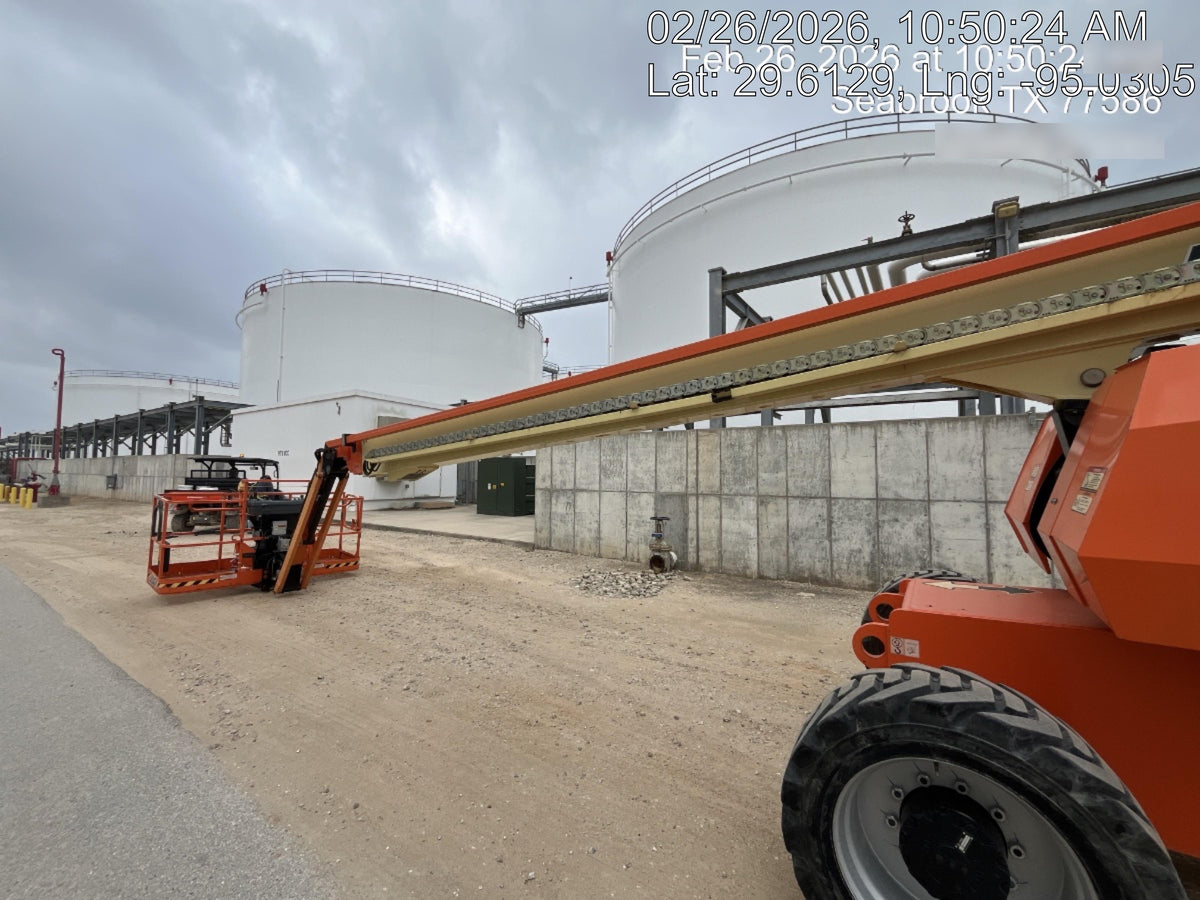 2023 JLG 860SJ