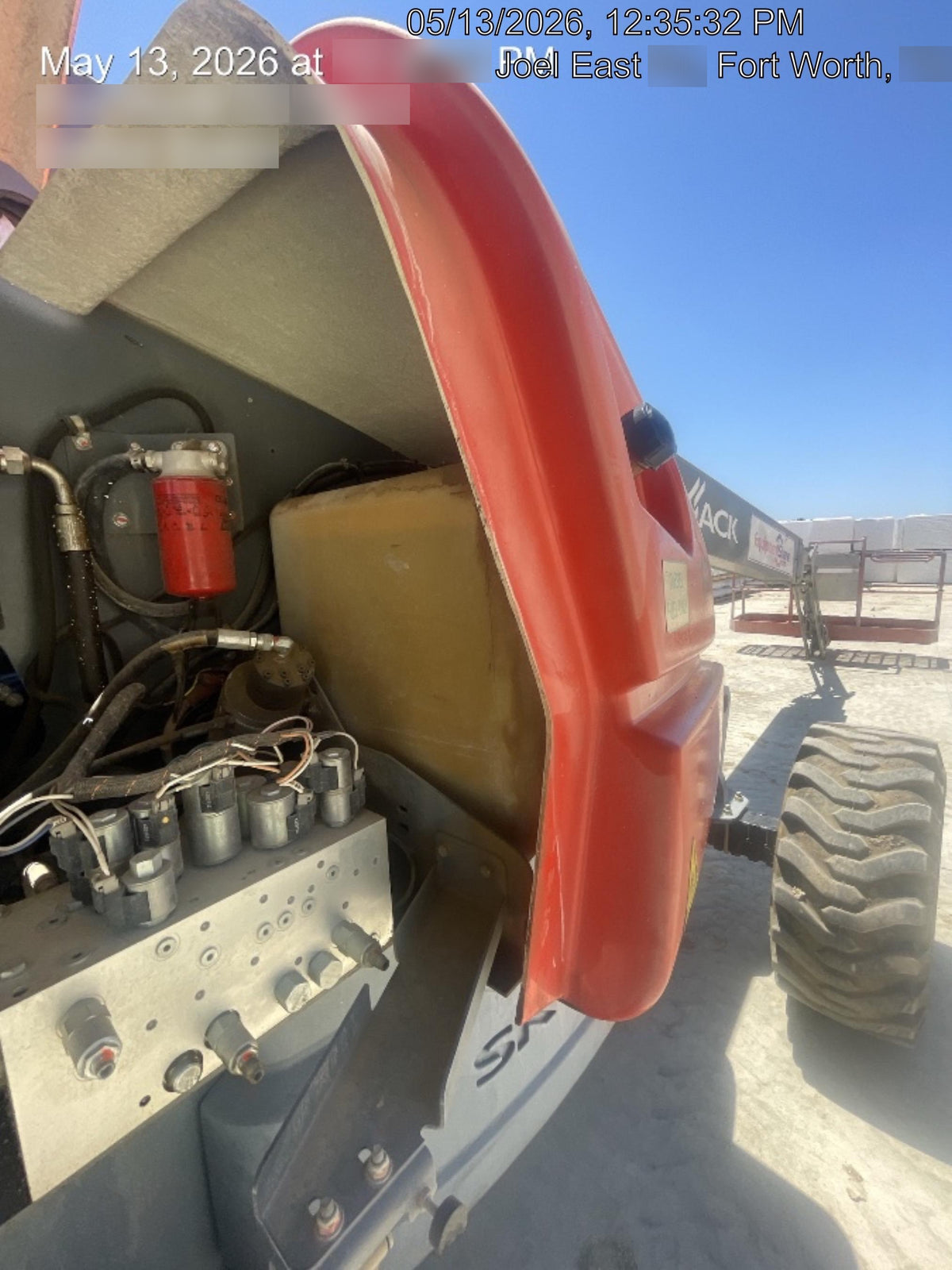 2017 SKYJACK SJ66T
