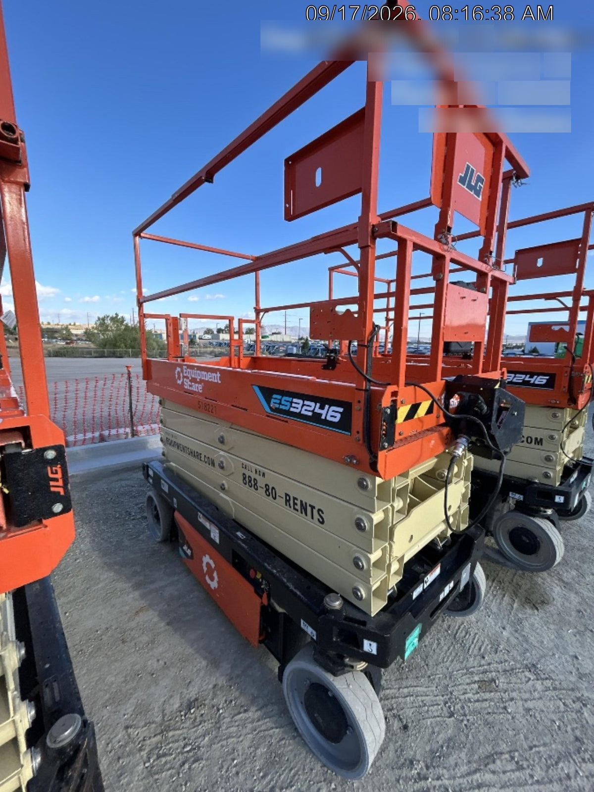 2025 JLG ES3246