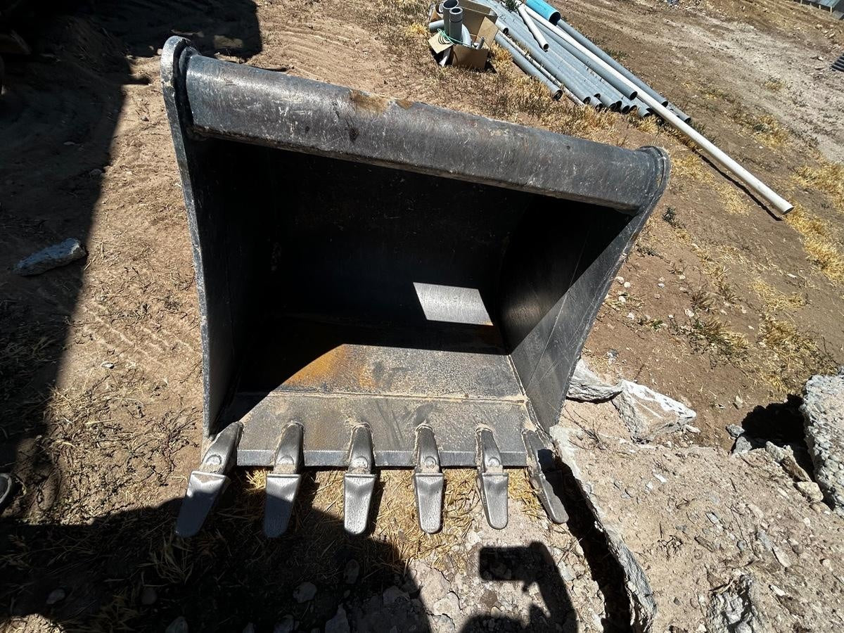 2024 TAG MANUFACTURING 36" Bucket - Mini Excavator TAG
