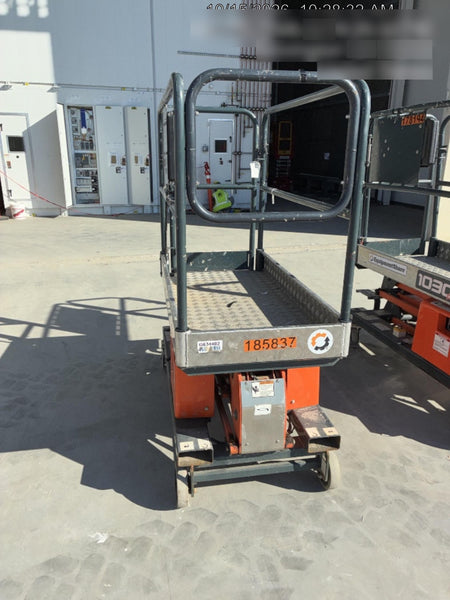 2021 JLG 1030P