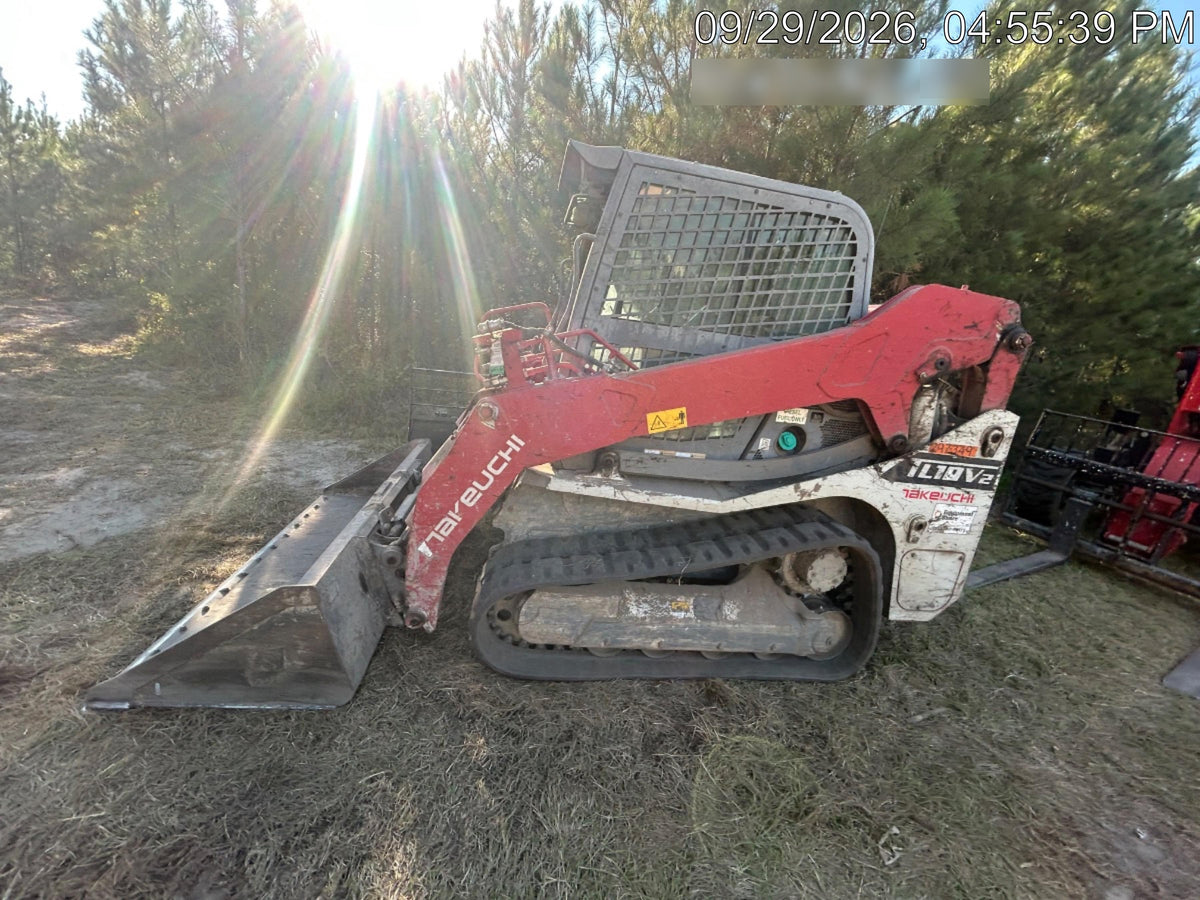 2023 TAKEUCHI TL10V2-CR