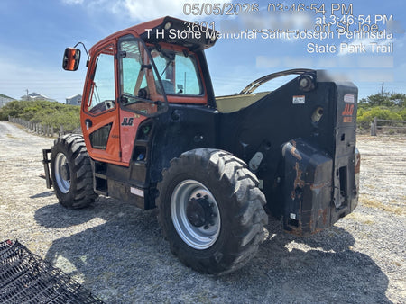 2021 JLG 1732