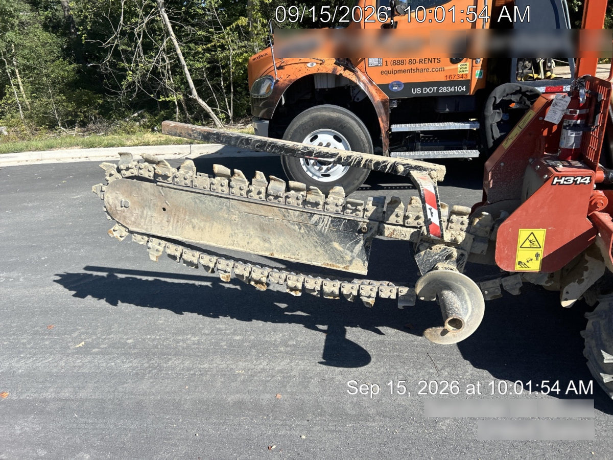 2022 DITCH WITCH RT45A