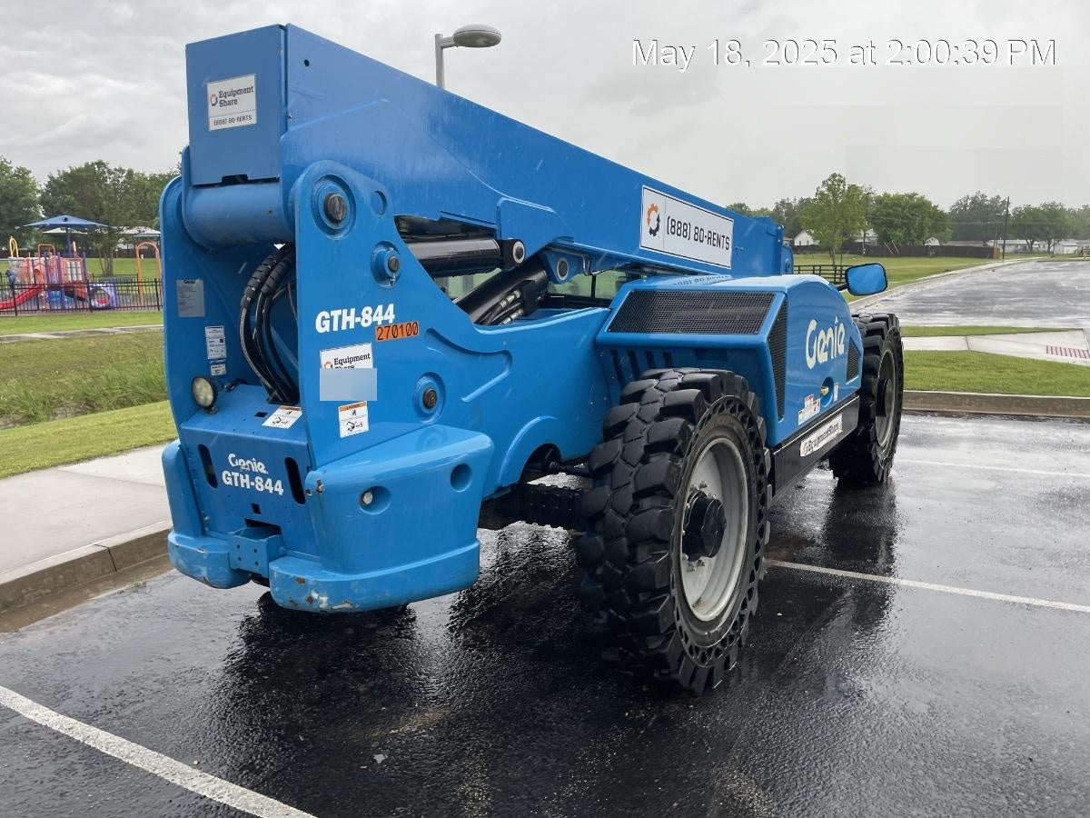 2022 GENIE GTH-844