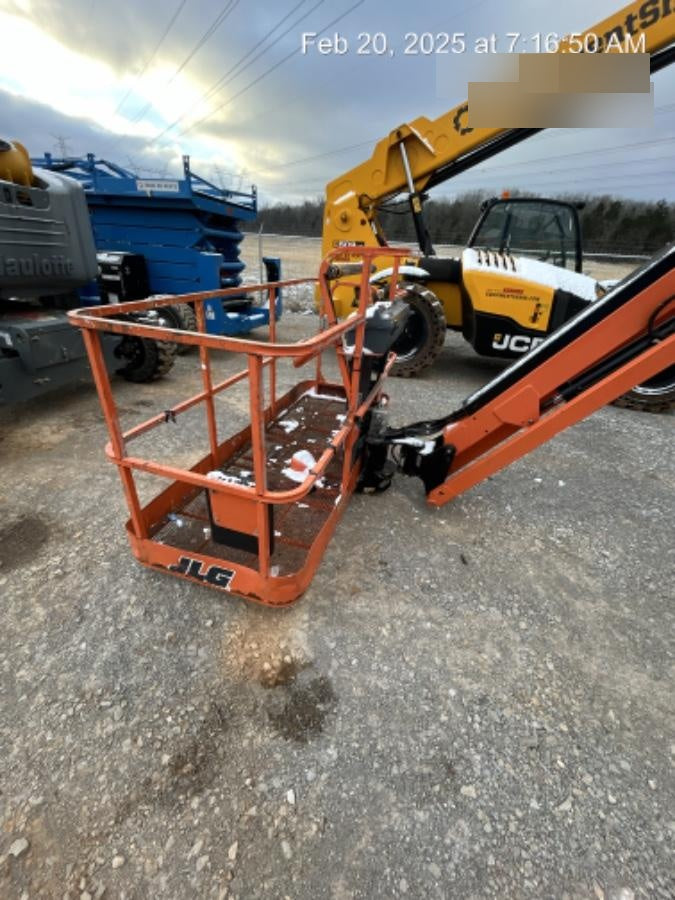 2019 JLG 600AJ
