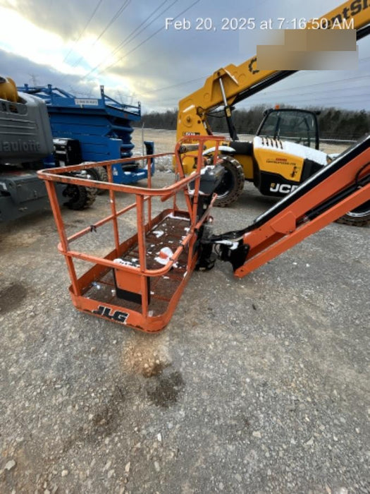 2019 JLG 600AJ