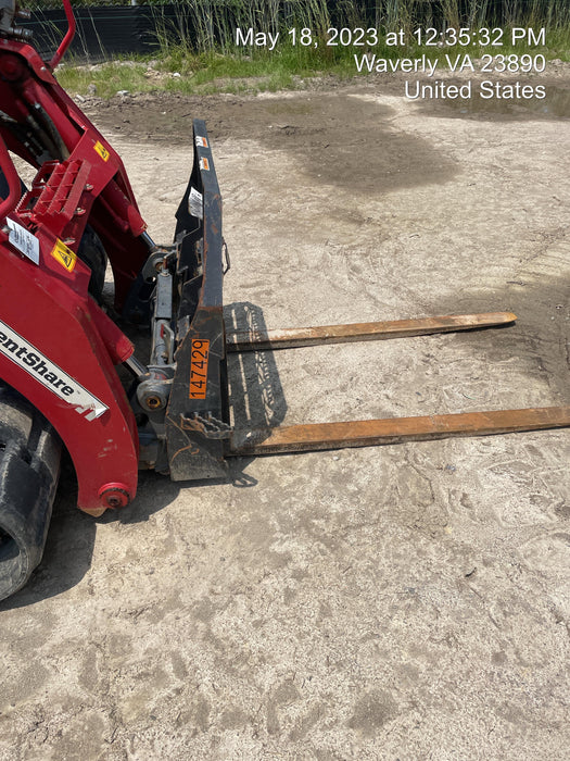 2021 PALADIN 48" Pallet Forks - Paladin