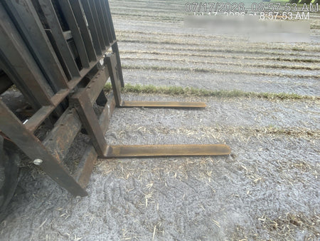 2022 CASE 586H