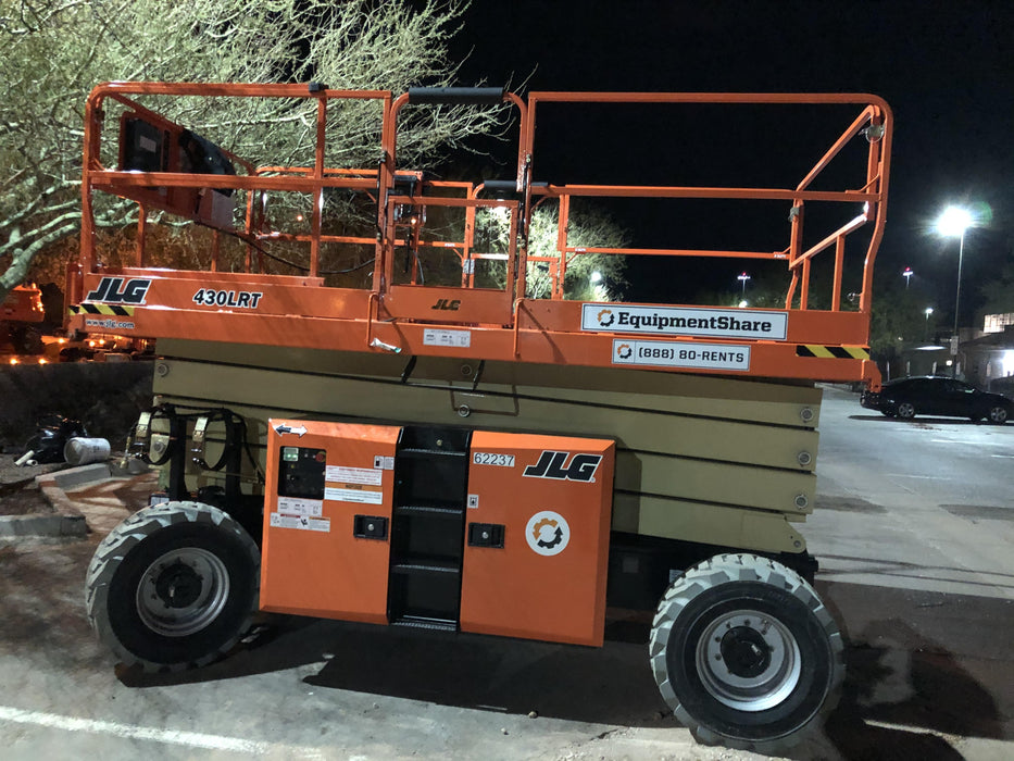 2020 JLG 430LRT