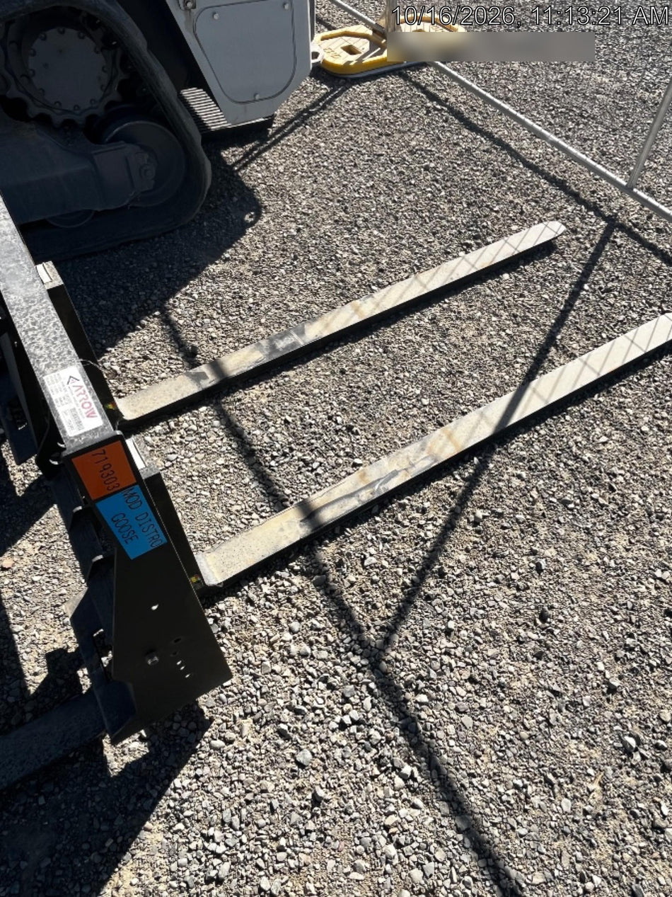 2026 ARROW MATERIAL HANDLING 72" Pallet Forks - Arrow