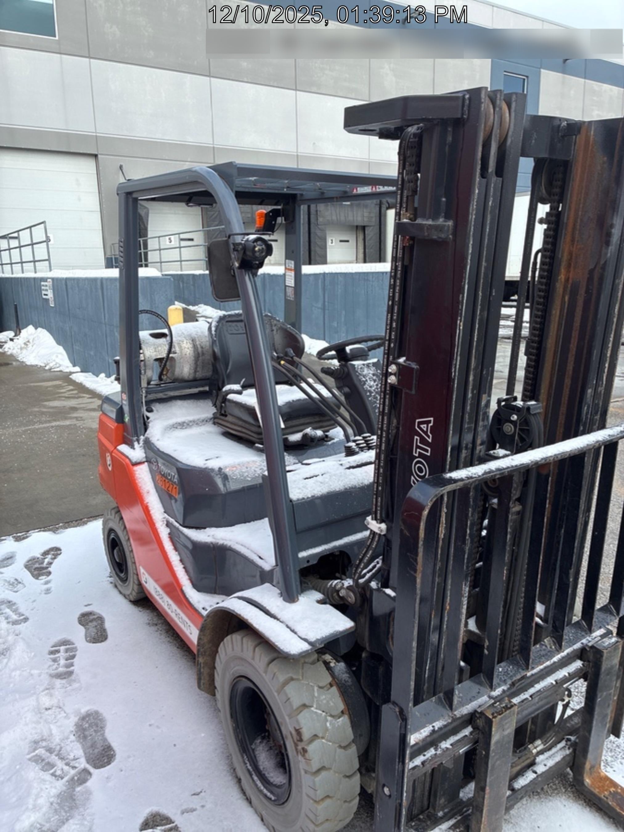 2022 TOYOTA 50-8FGU25