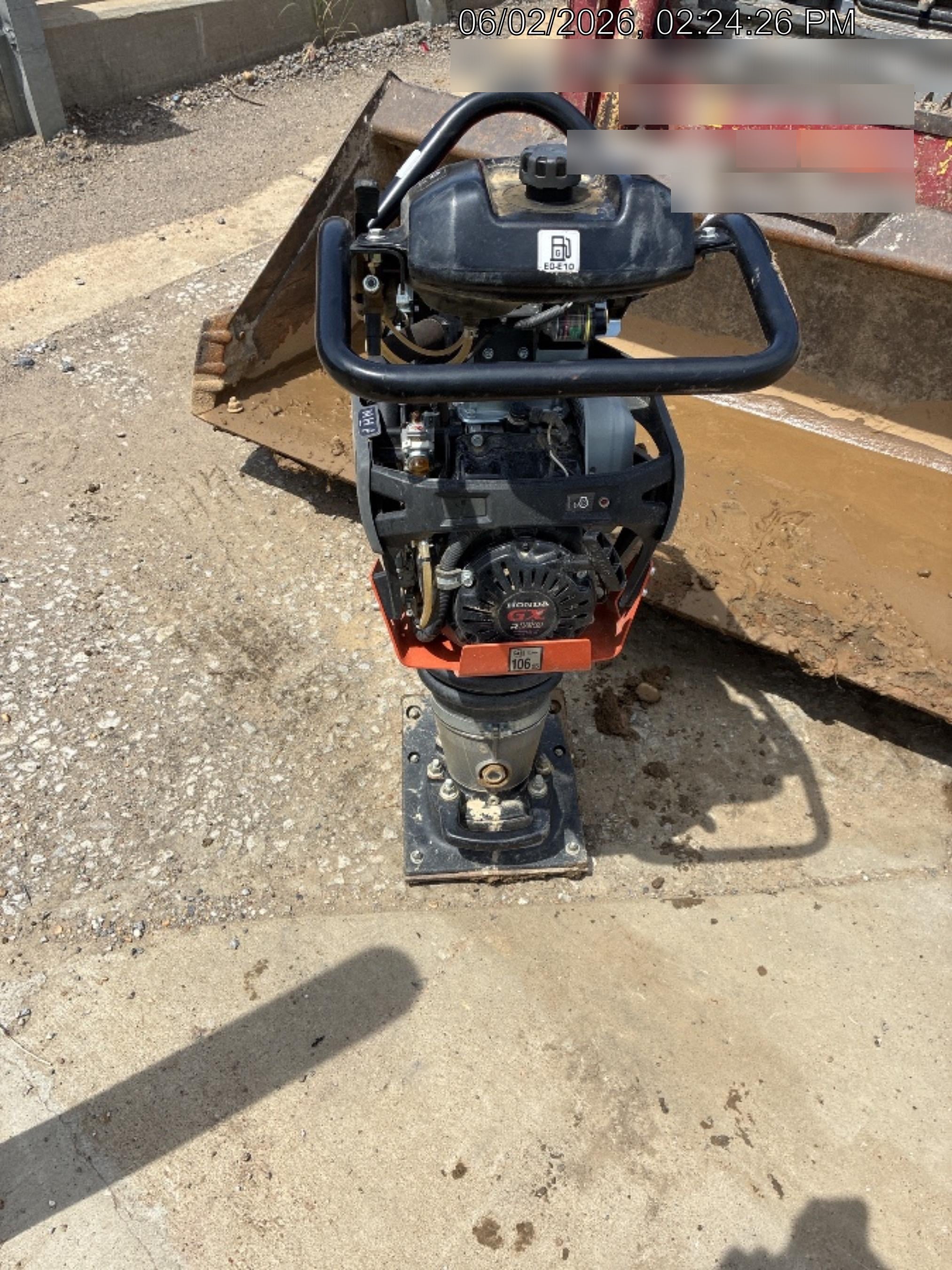 2024 HUSQVARNA LT6005