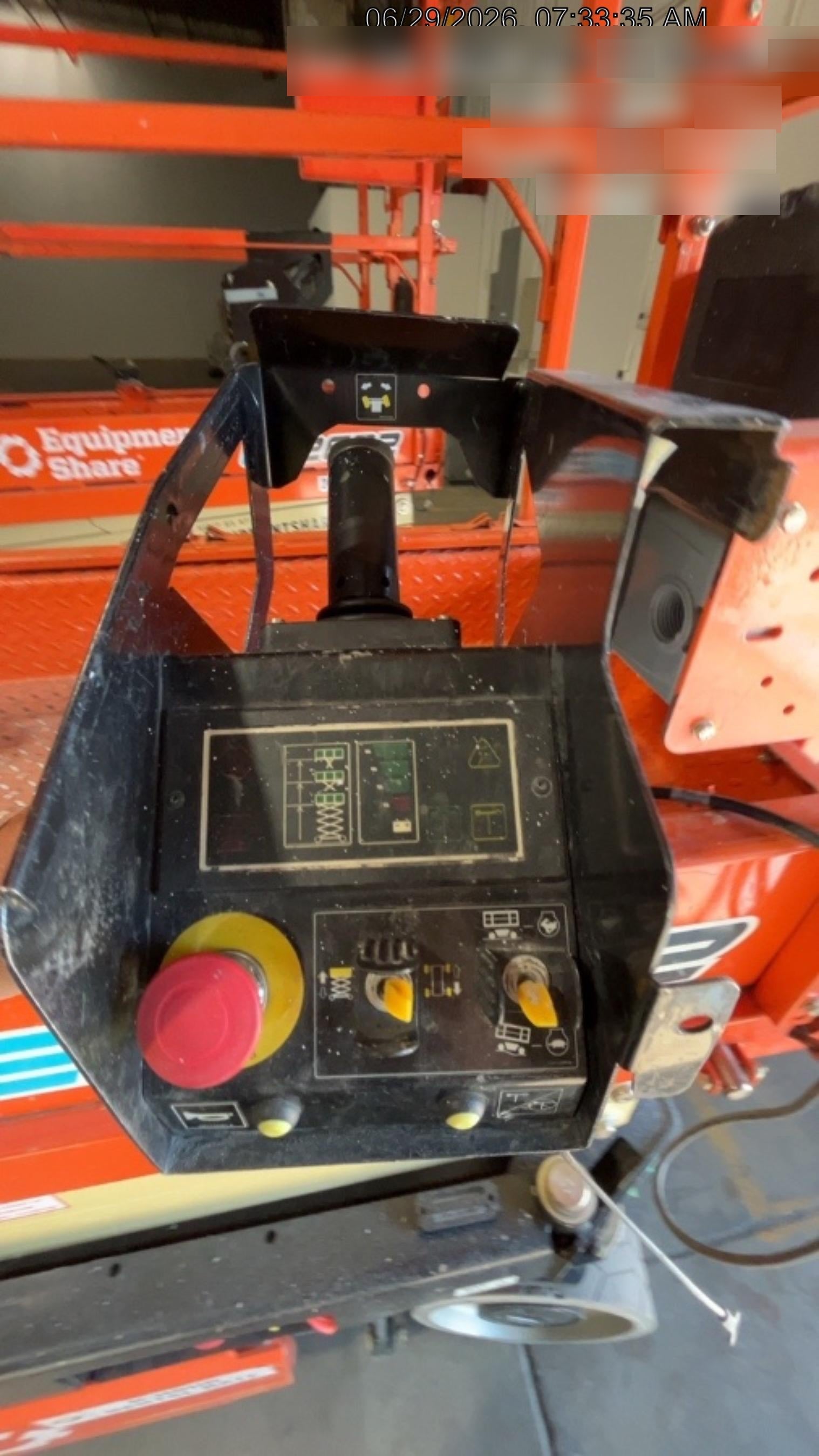 2022 JLG ES2632