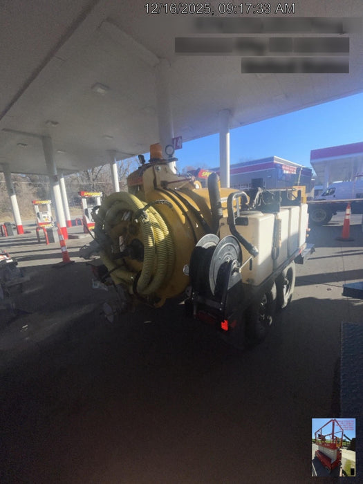 2022 Vac-Tron LP573XDT T4 Koehler Diesel Engine, 500 Gallon Debris Tank, x2 100 Gallon Water Tanks