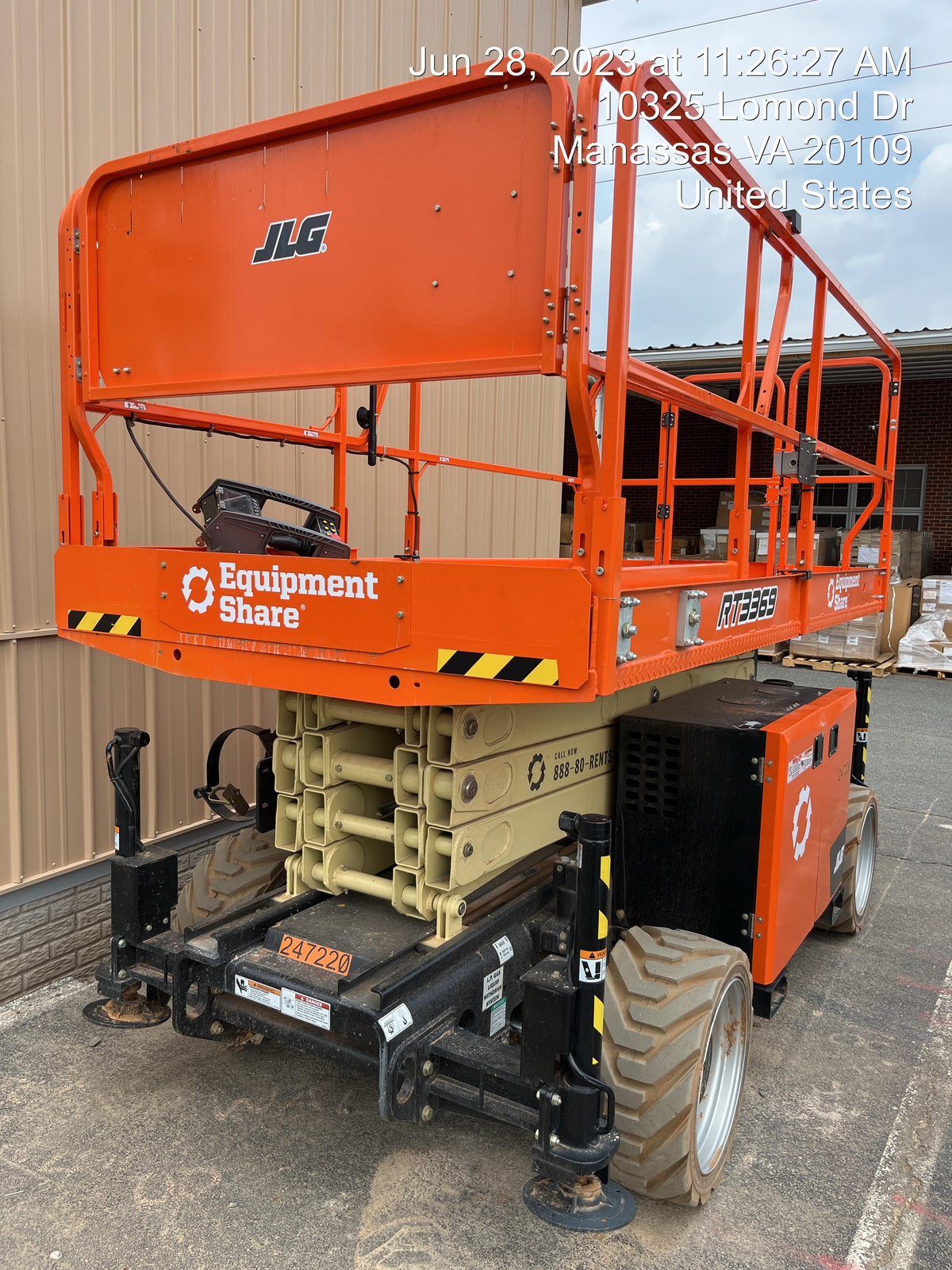 2022 JLG RT3369