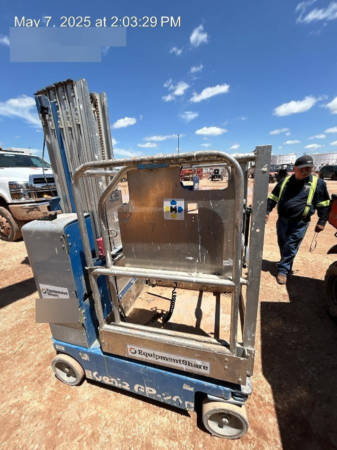 2019 GENIE GR-20