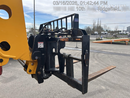 2022 JCB 332/E5286