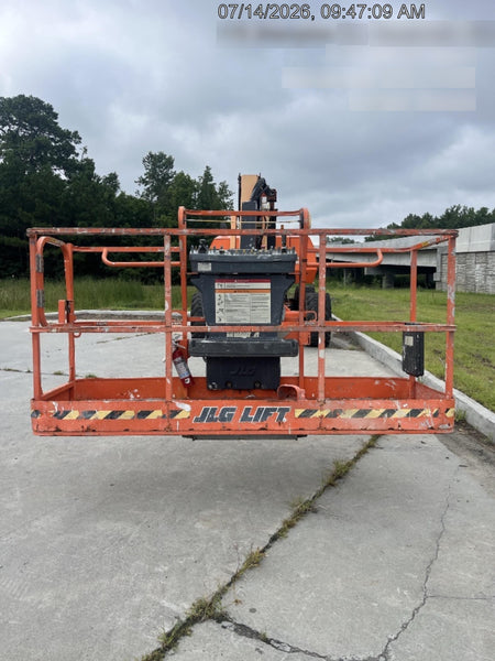 2023 JLG 800AJ